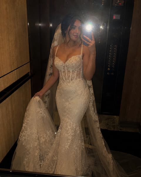 Sparkly Lace Mermaid Dress Selfie