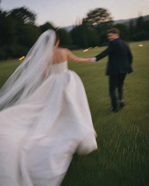 Motion Blur Wedding Photo Inspo