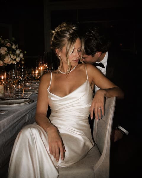 Reception Slow Dance Photo Inspo
